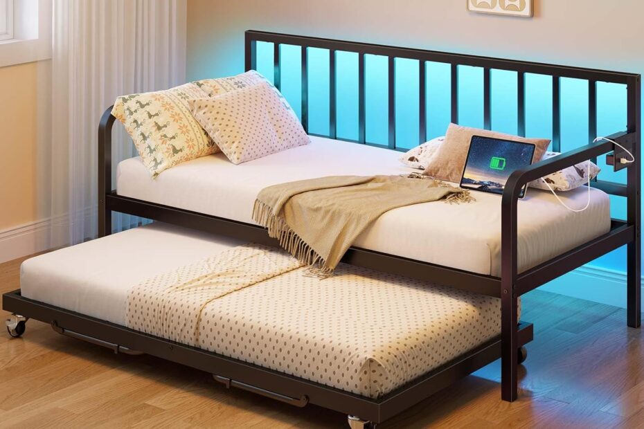 Rolanstar Daybed Review: Stylish Comfort with Charging Station & LED Lights