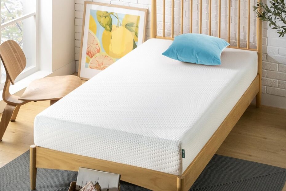 Sleep Soundly: ZINUS 8 Inch Green Tea Essential Memory Foam Mattress Review